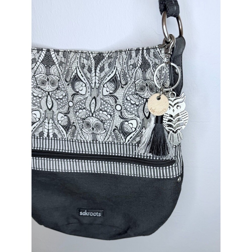 Sakroots Owl Shoulder Crossbody Bag Purse Bag Charm Tassels Black Off White Rare - Picture 3 of 16